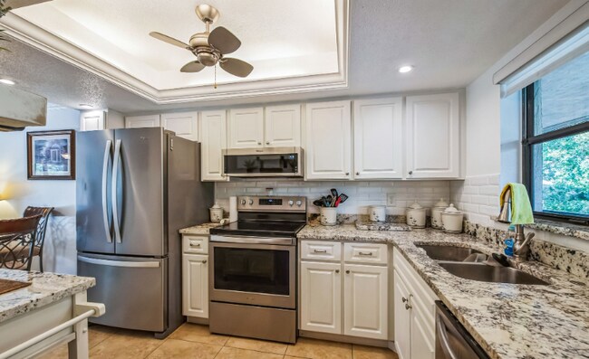 Foto del edificio - 104 Capri Isles Blvd