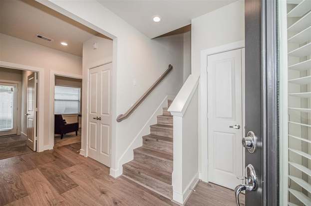 Foto del edificio - 9528 Retriever Way