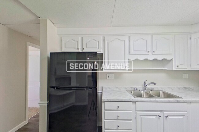 Foto del edificio - 5331 Woodcrest RD