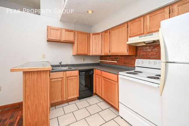 Building Photo - 3207 Vine St