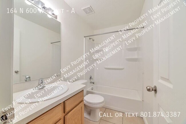 Foto del edificio - 164 N 600 W