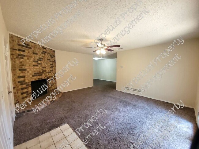 Foto del edificio - 1714 Magnolia Ln