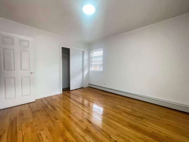 Foto del edificio - 4316 223rd St