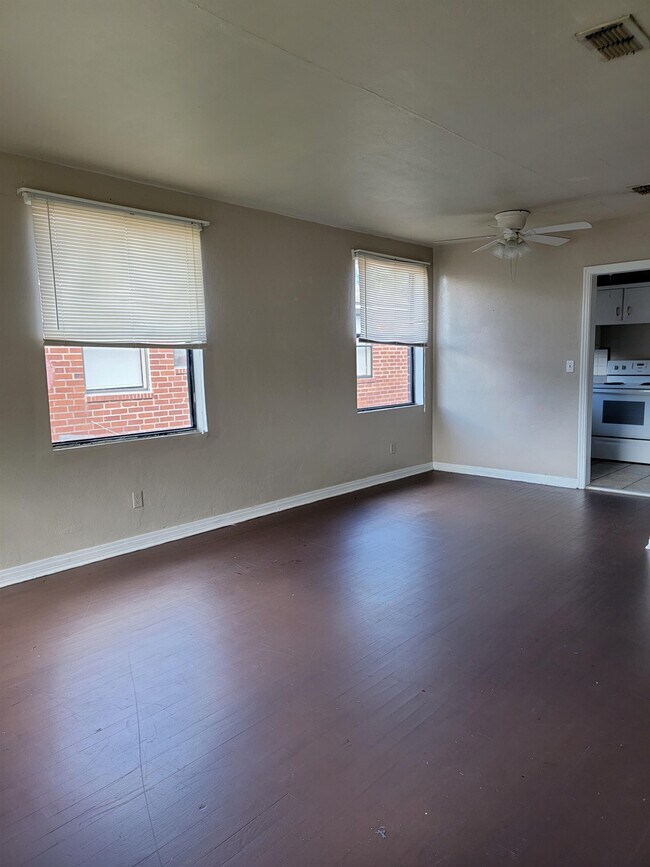 Foto del edificio - 2979 Downing St