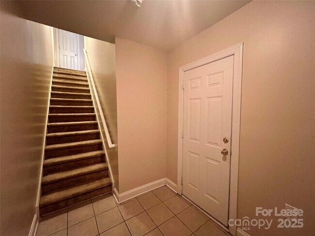 Foto del edificio - 133 High Ridge Rd