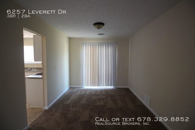Building Photo - 6257 Leverett Dr - 3 beds, 2 full baths