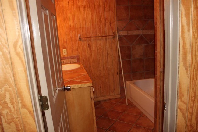 Foto del edificio - 266 Bayview Dr