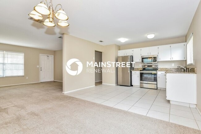 Building Photo - 3 Bedroom Pet-Friendly Home in North Port, FL with Main Street Renewal