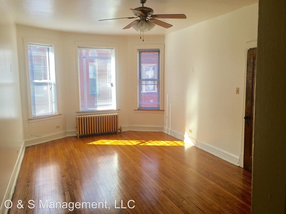 Primary Photo - 2531 E 73rd St