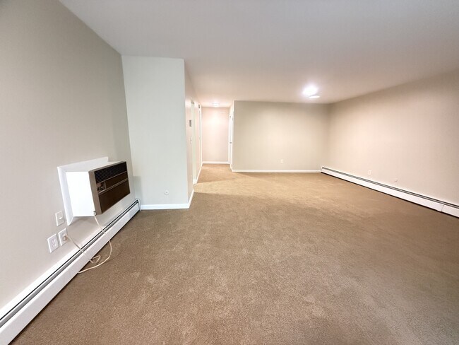 Estudio - 1741 W Onondaga St