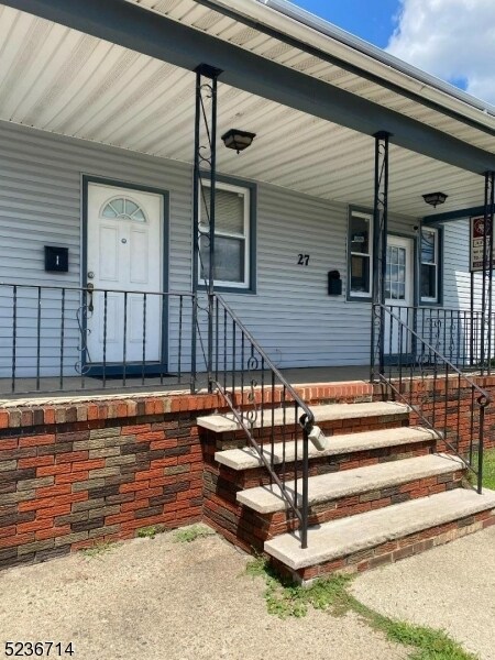 Primary Photo - 27 Broadway