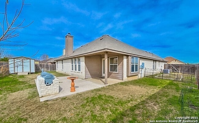 Building Photo - 15713 Fair Ln