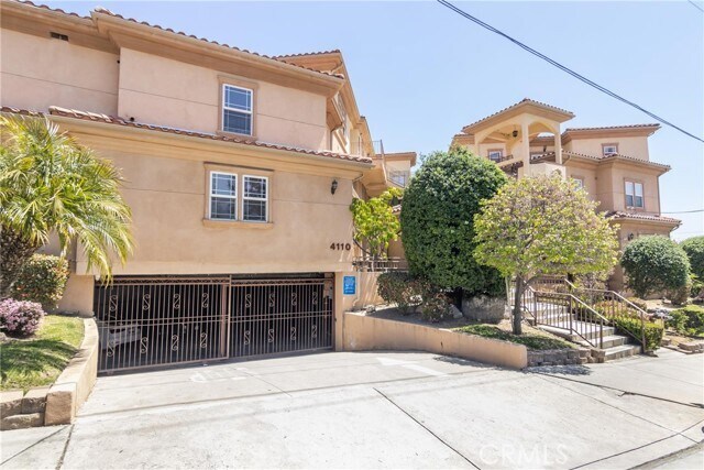 Foto del edificio - 4110 La Crescenta Ave