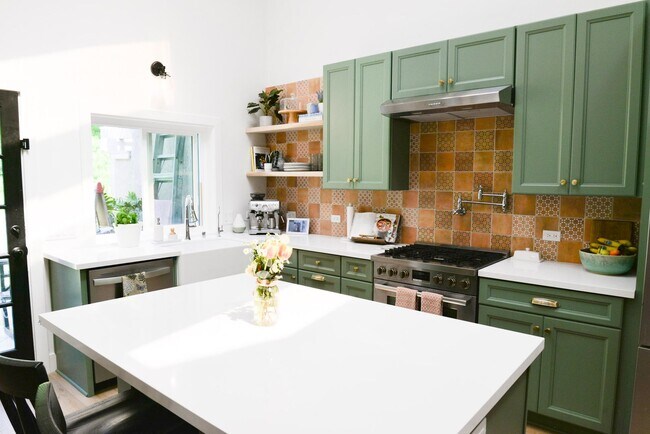 Building Photo - STUNNING REMODEL! Two story 3 bedroom 2.5 ...