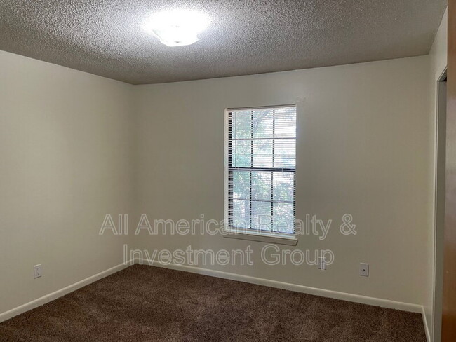 Building Photo - 112 Bayou View Dr