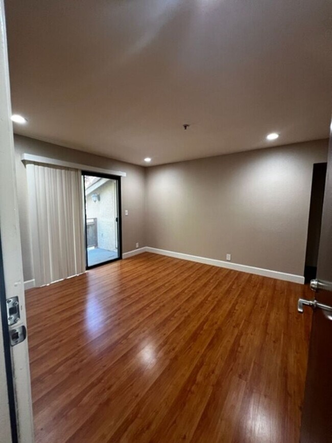 Foto del edificio - Now leasing beautiful one bedroom home!