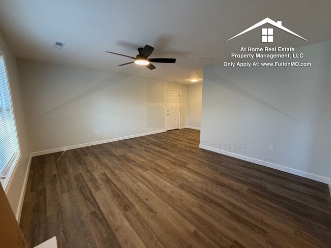 Building Photo - King Street 128-130 Duplex