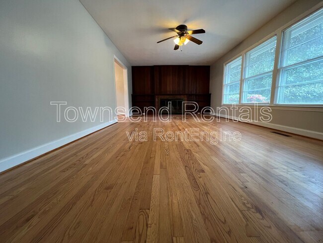 Foto del edificio - 2621 Bennington Rd