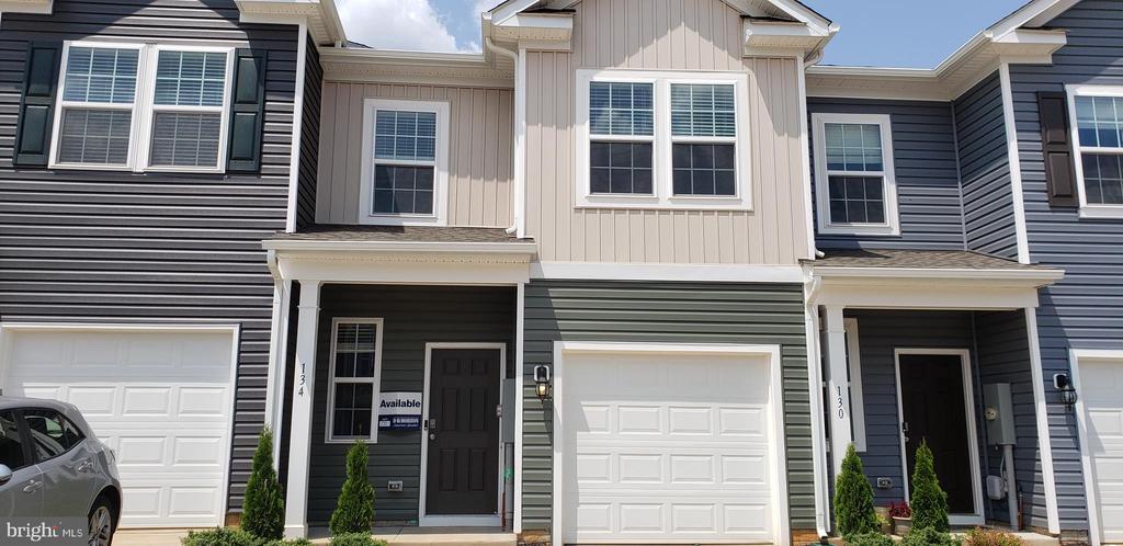 Foto principal - 164 Caterpillar Dr