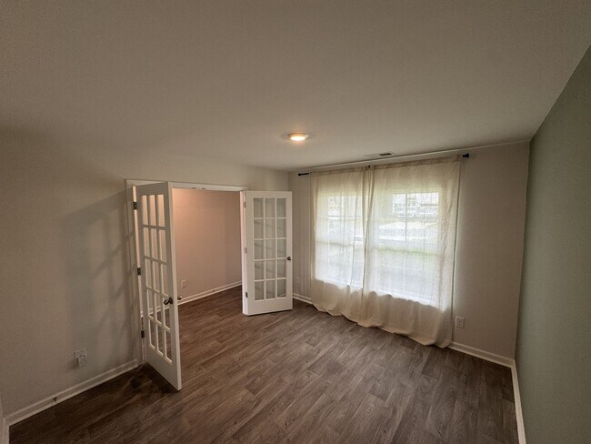 Foto del edificio - ***** $200 OFF FIRST MONTH RENT *****