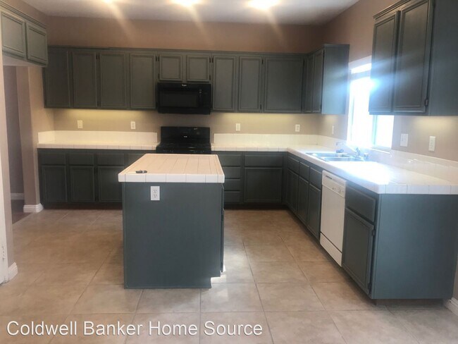 Foto del edificio - 4 br, 2.5 bath House - 14660 Hondo Dr