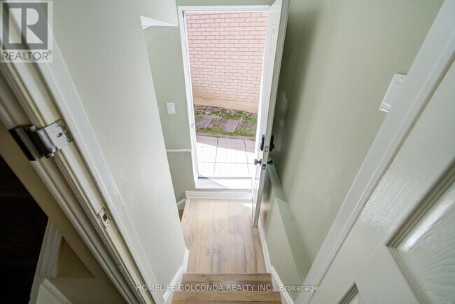 Photo du bâtiment - 263 Milliken Meadows Dr