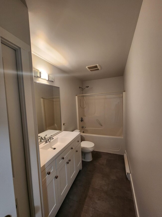 Building Photo - 6583 Worthington Way