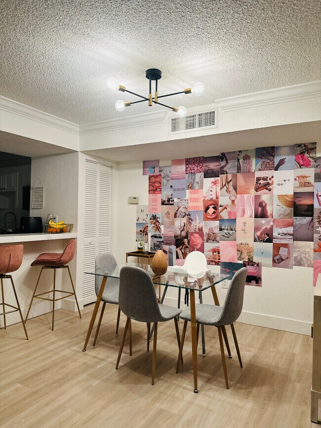 Building Photo - 10795 SW 108th Ave