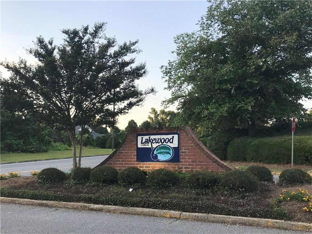 Lakewood Commons - Lakewood Commons
