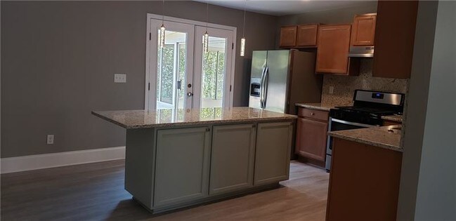 Building Photo - 115 Cedarcrest Dr