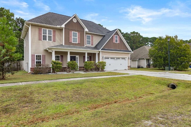 Building Photo - Spacious 4-Bedroom Gem with 2.5 Baths in the heart of Jacksonville!