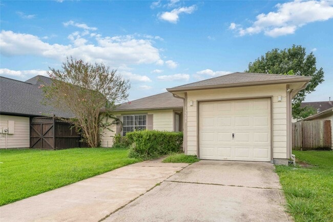Building Photo - 12206 Greenglen Dr