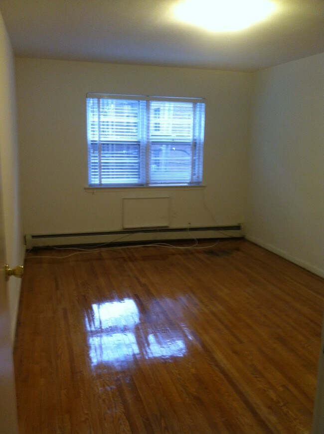 Building Photo - 6623 Austin St