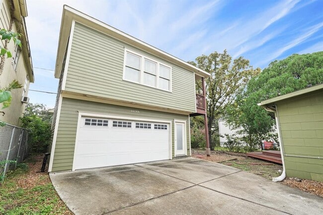 Building Photo - 4406 Clay St