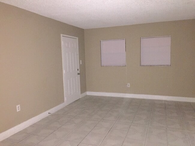 Foto del edificio - Beautiful 2Beds/2Baths Condo