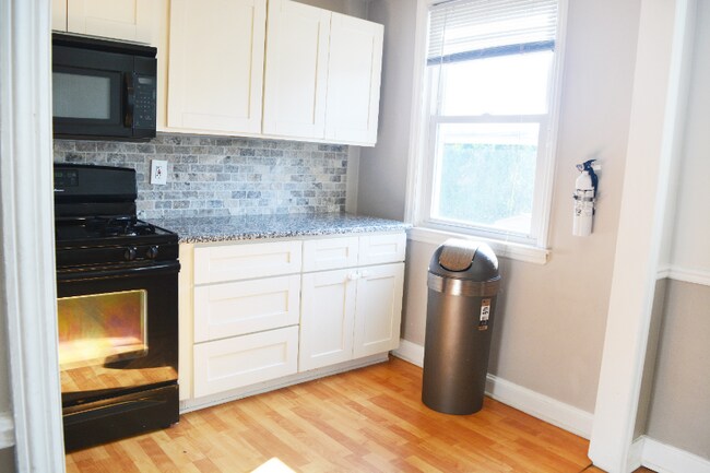 Foto del edificio - 10AZ Poplar Ave