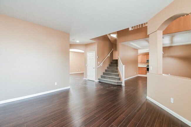 Foto del edificio - 10047 E Lakeview Ave