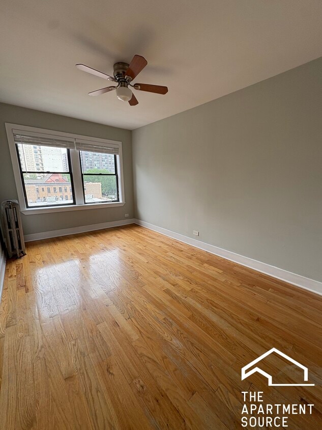 Primary Photo - 1154 N Dearborn St