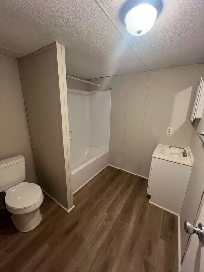 Building Photo - 2 Bed 1 Bath Home Located in Travelers Rest