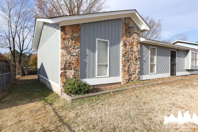 Foto del edificio - 5343 Cedar Bluff Dr