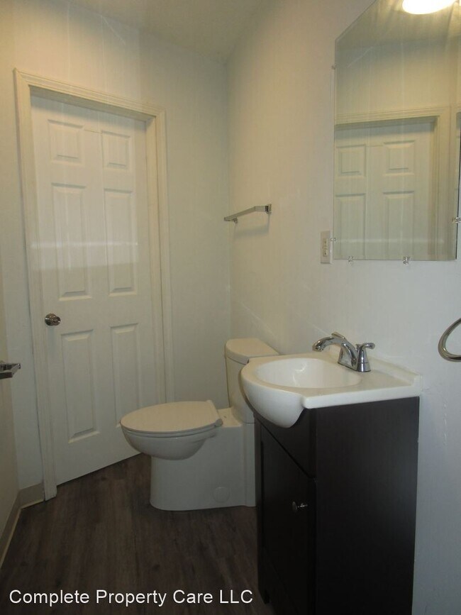 Foto del edificio - 2 br, 1 bath House - 2812 S Elm St
