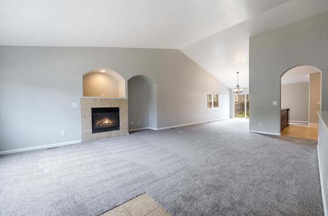 Photo - 10049 Jasper St House