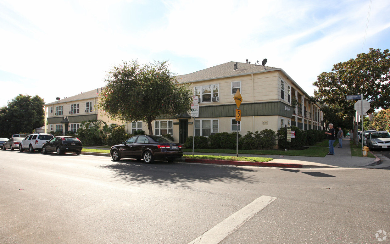 Foto del edificio - Park Cherokee Apartments