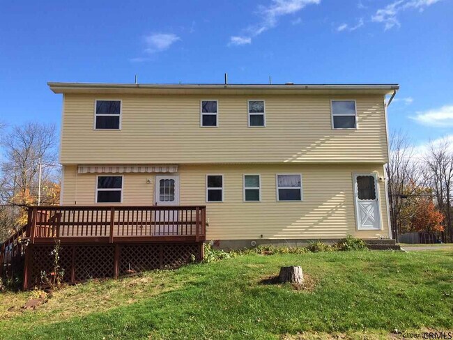 Foto del edificio - 496 Old Niskayuna Rd