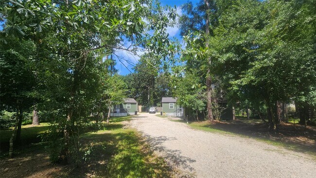 Foto del edificio - 23806 Brushy Woods St