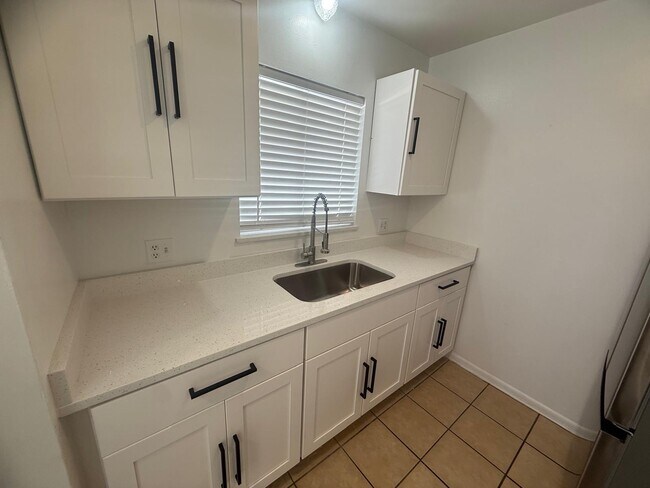 Foto del edificio - 809 W Lancaster Rd