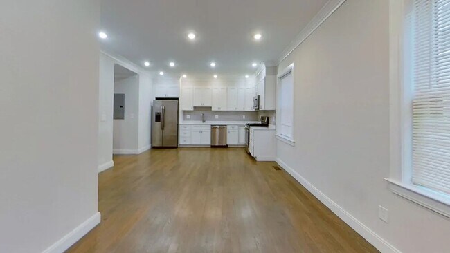 Foto del edificio - 75 Linden St