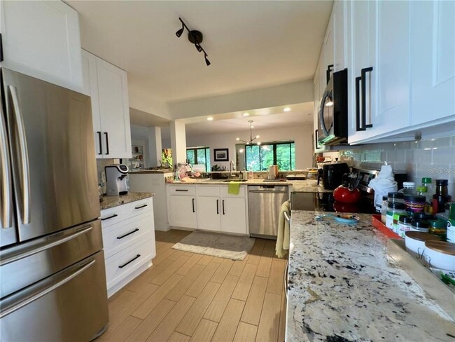 Building Photo - 8113 Breeze Cove Ln