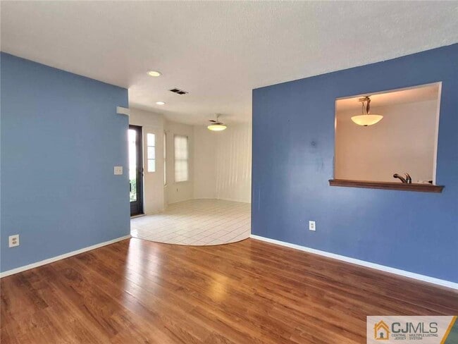 Building Photo - 1009 Harbour Club Dr