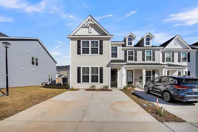 Building Photo - 482 Green Fern Dr